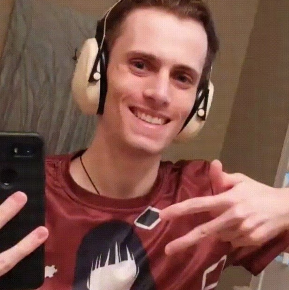 Meet your Posher, Jeffrey